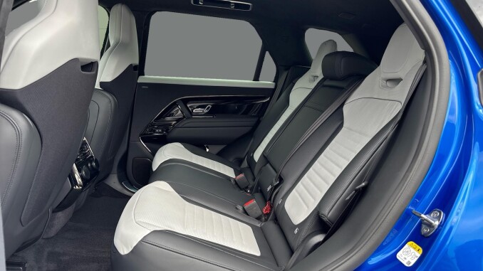 Land Rover Range Rover Sport 4.4 P635 V8 SV 5dr Auto Petrol Estate - Image 4